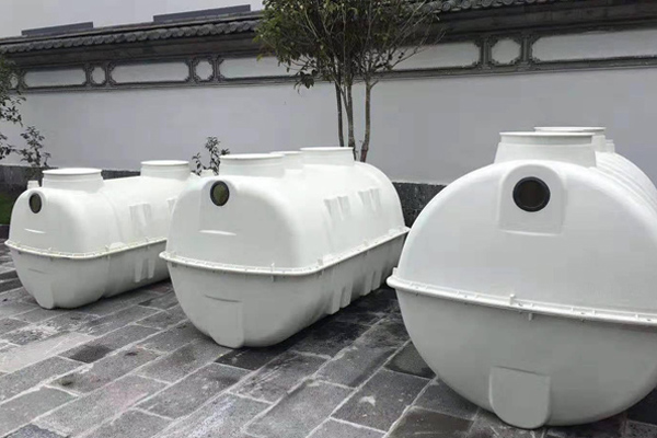 玻璃鋼模壓化糞池的選擇應(yīng)該關(guān)注哪些內(nèi)容 玻璃鋼模壓化糞池的選擇應(yīng)該關(guān)注哪些內(nèi)容